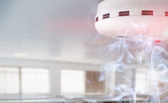 Finding Reliable Smoke Detector Installers Nearby